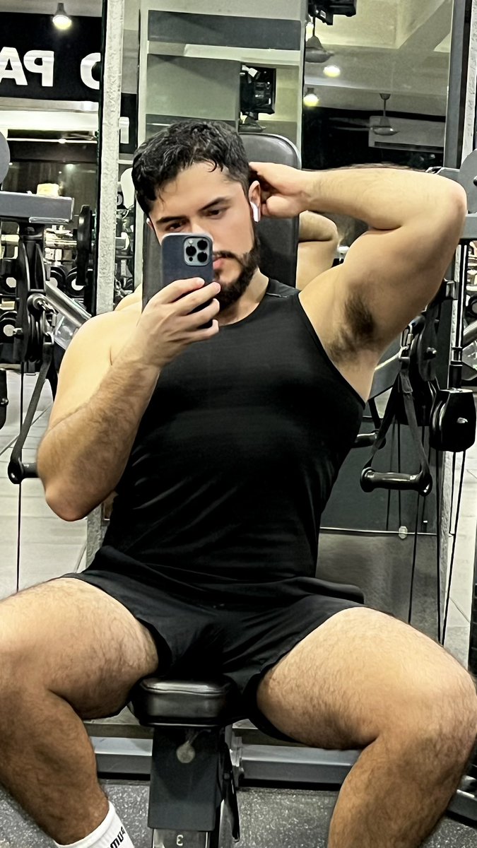 soyjeh's tweet photo. Sweaty https://t.co/w1l0bDj0u9