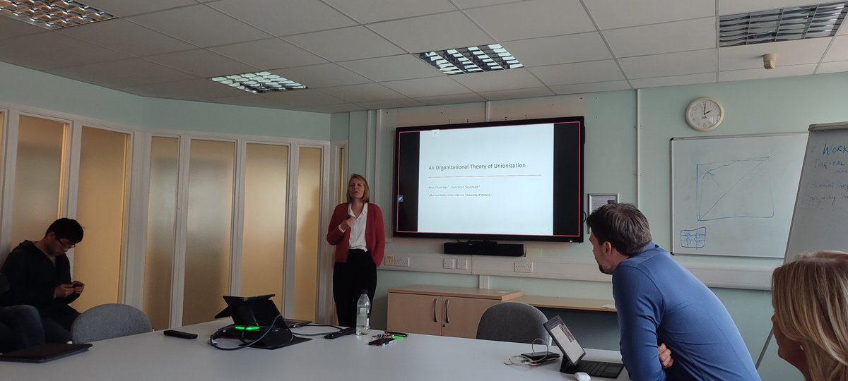 For our second external seminar this week, we had the pleasure to host @AnjaPrummer, who presented her paper 'an Organizational Theory of Unionization'.