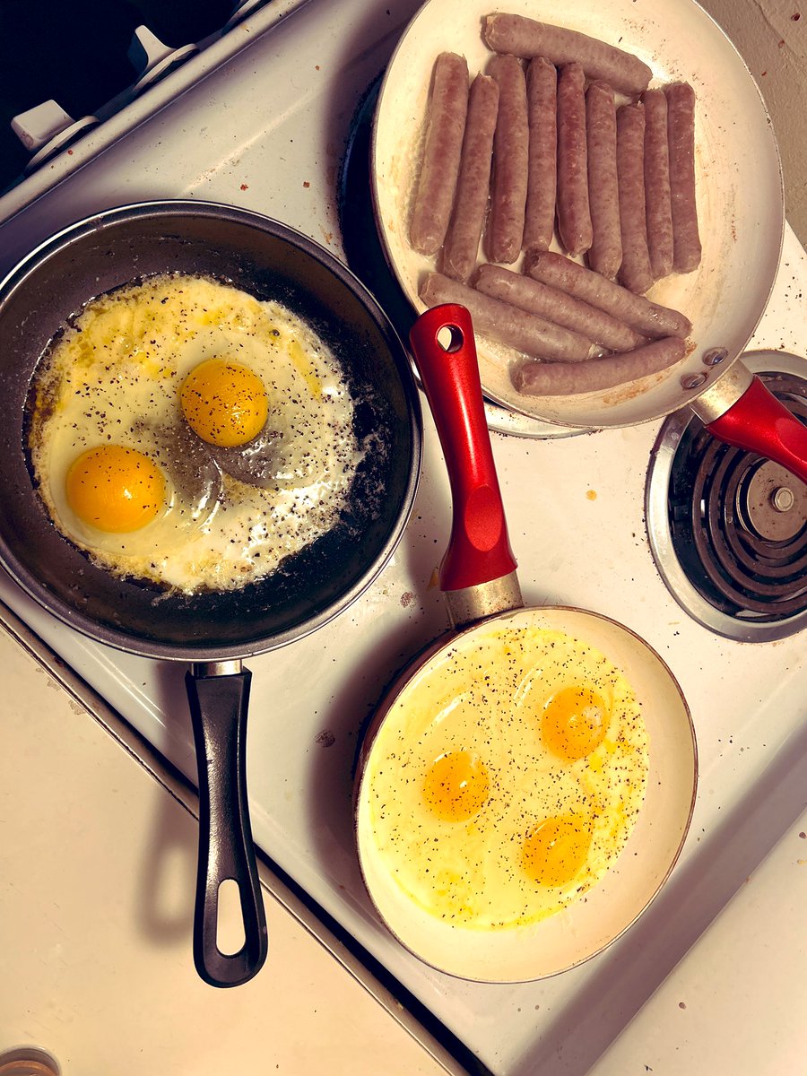 JustUrAvgFlyGuy's tweet image. Who’s hungry Fam 
#LetsBreakBread 
#HTTC