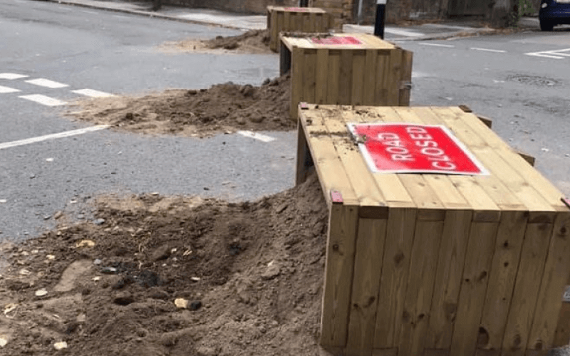 palengreda's tweet photo. It's so cute that crossing out names on road signs is all it takes to stop drivers in Iceland from driving any further.
In the UK we have to place bloody great blocks of concrete or planters in the way. And even when we do that, what happens? https://t.co/VXAsdNiw41