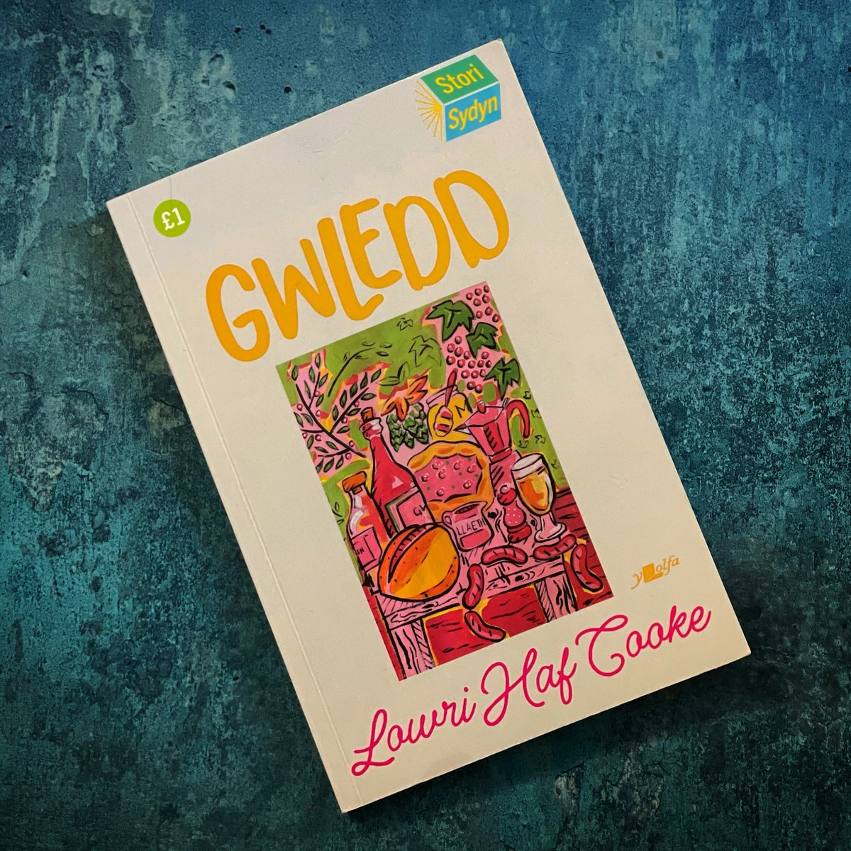 Cyngor Llyfrau Cymru (@llyfraucymru) on Twitter photo โจDewch i ddathlu 10 Cwmni Bwyd a Diod o Gymru yn y gyfrol Gwledd gan <a href="/LowriHafCooke/">Lowri</a>:
๐น@Halen_Mon
๐น<a href="/CwrwLlyn/">Cwrw Llลทn</a>
๐น<a href="/ffadacoffi/">Ffa Da Coffi</a>
๐น<a href="/crwstcymru/">Crwst</a>
๐น<a href="/jin_talog/">Jin Talog</a>
๐น<a href="/GwenynGruffydd/">Gwenyn Gruffydd</a>
๐น<a href="/EdwardsofConwy/">Edwards of Conwy</a>
๐น<a href="/Ffwrnes/">Ffwrnes Pizza</a>
๐นLlaeth Teulu Jenkins
๐น<a href="/PantDu/">Pant Du</a>
๐Rhan o gyfres #StoriSydyn - ar gael nawr. โจDewch i ddathlu 10 Cwmni Bwyd a Diod o Gymru yn y gyfrol Gwledd gan <a href="/LowriHafCooke/">Lowri</a>:
๐น@Halen_Mon
๐น<a href="/CwrwLlyn/">Cwrw Llลทn</a>
๐น<a href="/ffadacoffi/">Ffa Da Coffi</a>
๐น<a href="/crwstcymru/">Crwst</a>
๐น<a href="/jin_talog/">Jin Talog</a>
๐น<a href="/GwenynGruffydd/">Gwenyn Gruffydd</a>
๐น<a href="/EdwardsofConwy/">Edwards of Conwy</a>
๐น<a href="/Ffwrnes/">Ffwrnes Pizza</a>
๐นLlaeth Teulu Jenkins
๐น<a href="/PantDu/">Pant Du</a>
๐Rhan o gyfres #StoriSydyn - ar gael nawr.