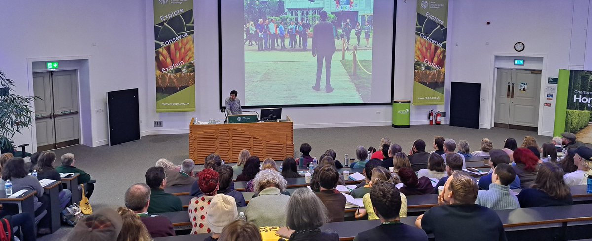 David Knott tweet media