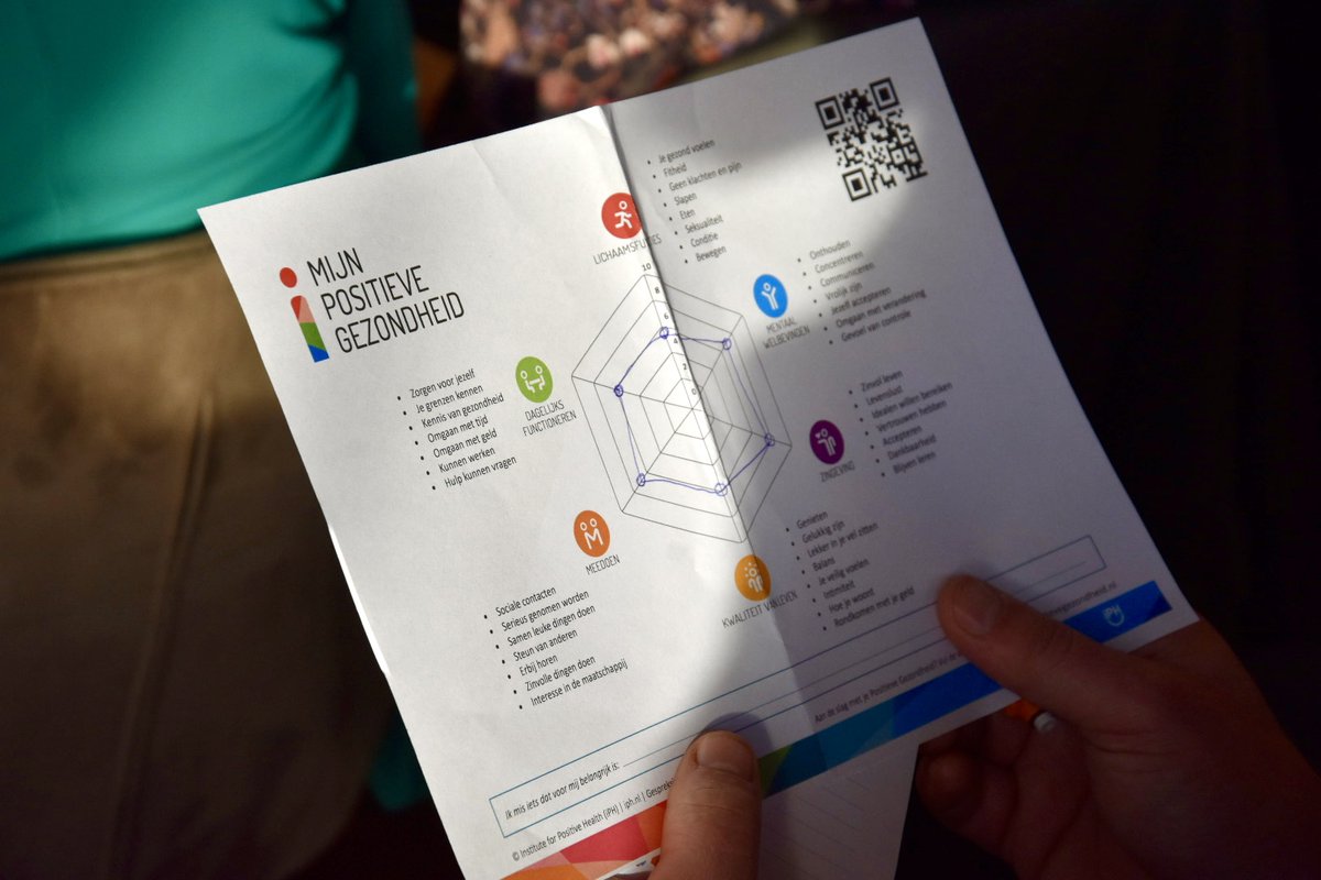 HOU OP MET WERKEN!

“We moeten in onze samenleving van moeten naar willen,” zegt Machteld Huber, oprichter van <a href="/InstPosHealth/">iPH</a>. Door te  houden van wat we doen zorgen we voor meer #werkplezier. Weet jij wat voor jou belangrijk is in je werk? …genlijsten.mijnpositievegezondheid.nl #WvdW2023