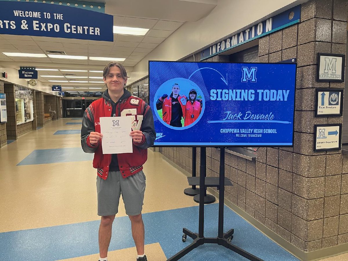 JackDeWaele10's tweet photo. I am excited to announce my commitment to Macomb community college! I want thank my parents, coaches, my teammates, and coach Fecht for giving me and opportunity to compete at the next level. Excited for the next chapter! https://t.co/OEmcJMvrE7