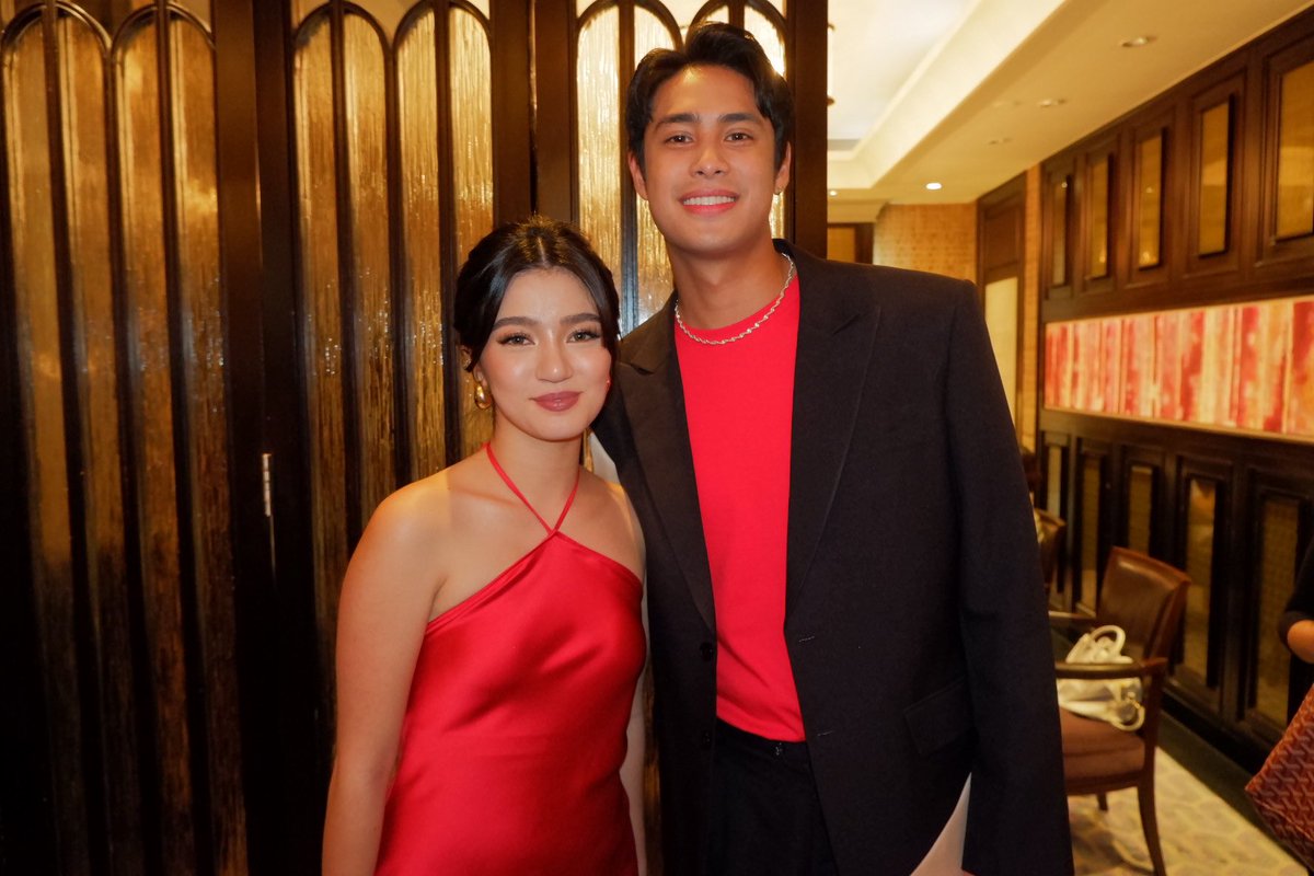 We CAN'T get enough of your LOVE mga Kapatid! ✨ #DonnyPangilinan and #BelleMariano at the #TV5PassionFestival #TV5AllOutIn2024 for #CantBuyMeLove ❤️🏷️