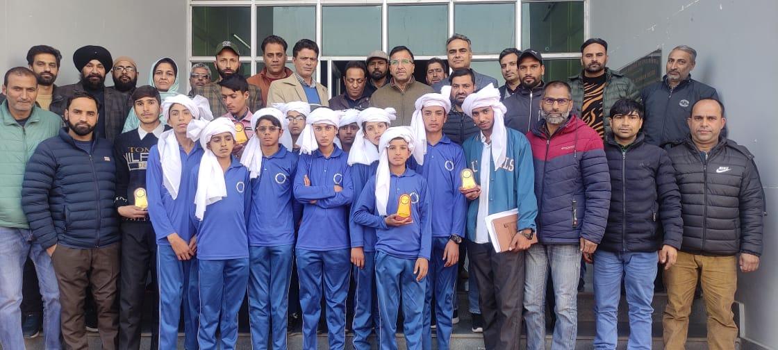 JKTRINSTITUTE's tweet photo. Colourful programme on the eve of JGD 2023 by the students of Pulwama Hostel @basharatias_dr @listenshahid 
#JanjatiyaGauravDivas 
#EmpoweringTribalsTransformingIndia
#VikistBharat 
#HamaraSankalp #InclusiveGrowth
#TribalEmpowerment
#CulturalDiversity #JanJatiyaNayak https://t.co/FySA99kxu2