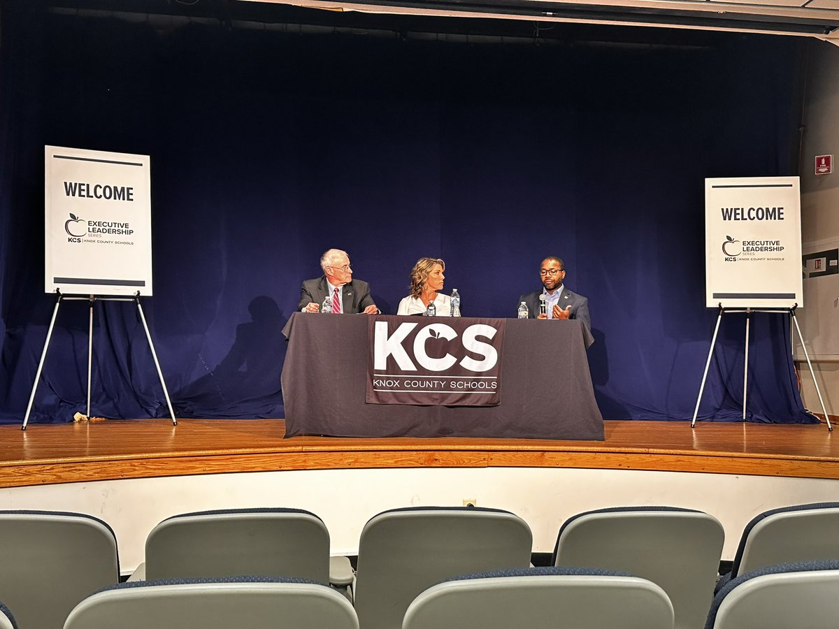 Dr. Andrew Brown (@kcsdrbrown) on Twitter photo Grateful for the opportunity to hear from some amazing community leaders this morning. Wes Stowers, Erin Wakefield, and Dr. Keith Gray are a wealth of knowledge. Of course, with an all-star panel, you have the best moderator on the planet. There is no one better than <a href="/Hallerin/">Hallerin Hilton Hill</a> Grateful for the opportunity to hear from some amazing community leaders this morning. Wes Stowers, Erin Wakefield, and Dr. Keith Gray are a wealth of knowledge. Of course, with an all-star panel, you have the best moderator on the planet. There is no one better than <a href="/Hallerin/">Hallerin Hilton Hill</a>