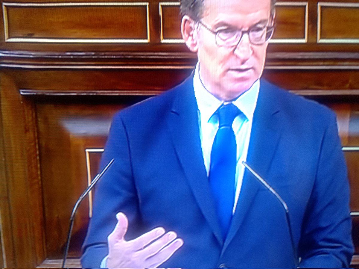 Niobene's tweet photo. "He dicho ya que yo saqué más votos que todo el universo junto?
#investidura https://t.co/TIaJLCK6fy