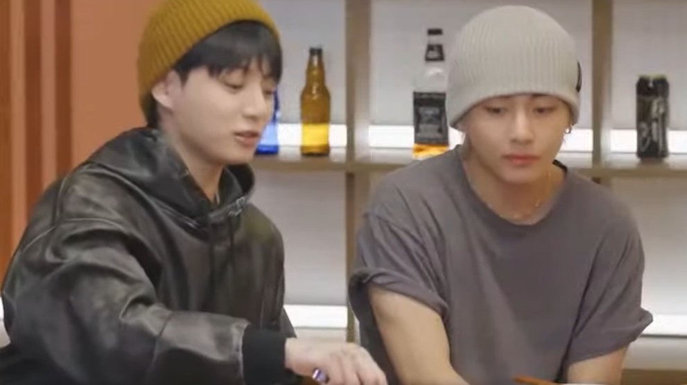 purplesNgreen's tweet photo. rewatching suchwita with taekook just because I miss my love & my babies 🥺😭
#taegikook #teamTrouble https://t.co/0yiKaAKaRD