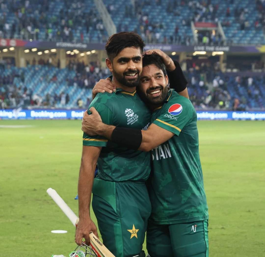 ahtashamriaz22's tweet photo. Thank you for your services - Babar Azam 👑
First captain to beat India in the World Cup.
First captain to make Pakistan number 1 ranked ODI team.

#BabarAzam𓃵 #BabarAzam
#BabarAzamIsMyCaptain https://t.co/8mhsEoDzB1