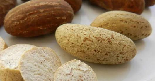 Kene_Nnewi's tweet image. Nwanne EPP yourself....
Seven seeds of ose-oji....one seed of bitter kola....chew both together and wash down with coconut water.....

Gbachasia your pipe ka odi active...

Gbachasia ivedi gi ka ona agba mmiri ofuma ofuma......