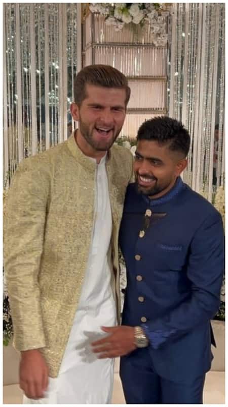 Babrazam358's tweet photo. Congratulations @iShaheenAfridi and @shani_official on being appointed as new captains. I pray that Allah blesses Pakistan team with success under your leadership. I will be praying for your new career👐
#BabarAzam https://t.co/BJwoUfKh3i