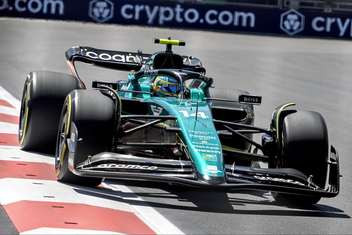 cryptocom's tweet photo. The Las Vegas Grand Prix is here, and we’re celebrating with a #giveaway! 🏎️

🏆Enter to win a @cryptocom x @AstonMartinF1 merch pack

How to participate 👇

🏁Guess the positions @alo_oficial and @lance_stroll will finish at the #LasVegasGP 
☑️ 👍 and 🔁
✅Follow @CryptoCom https://t.co/ylotEbOrBw