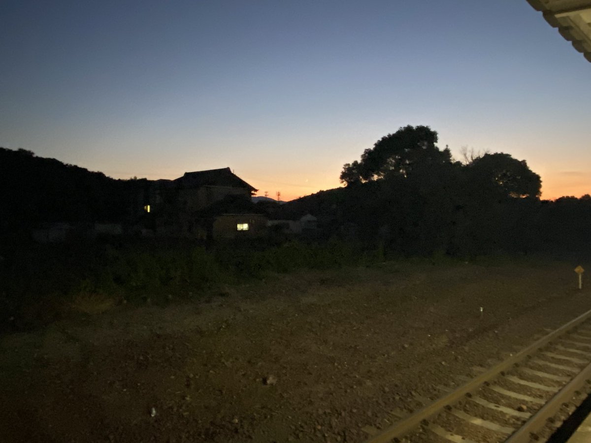 masato818's tweet photo. ICカード使えない路線で久しぶりに切符で電車。この感じ懐かしい。 https://t.co/fIY35978us