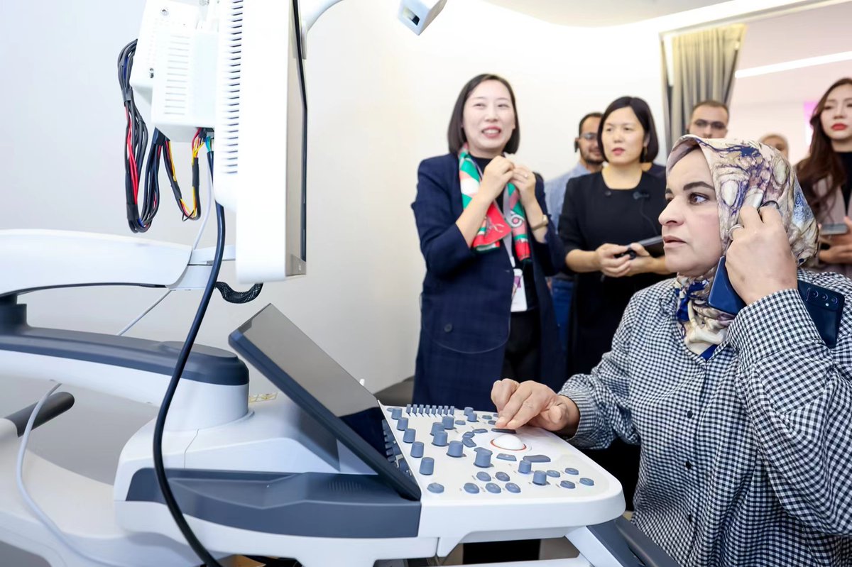 Observing the development of #telemedicine and #Ai in China.
High tech medical solution benefits all human kinds.