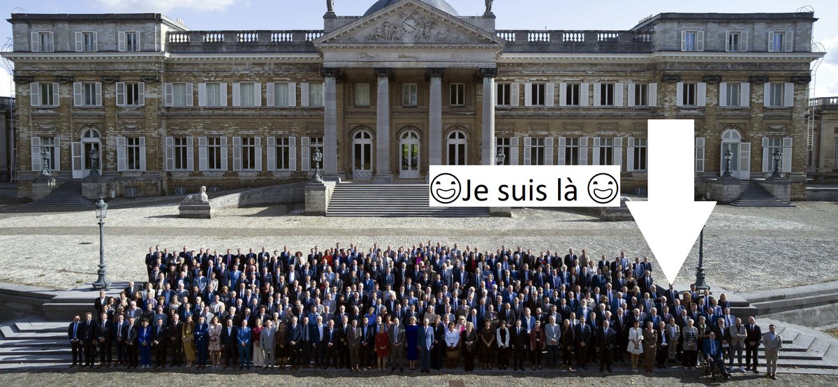 marctarabella's tweet photo. Il y a peu, nous, 440 bourgmestres, avons été reçus par le roi Philippe et la reine Mathilde à Laeken. Le couple royal nous a remerciés pour notre engagement local.
“Votre rôle est plus crucial que jamais. Vous êtes le cœur battant de notre société” nous a dit le Roi. https://t.co/K6IUTsVjRx