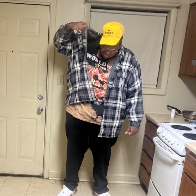 houzesippi's tweet photo. #NewProfilePic https://t.co/GE2SrYudQO