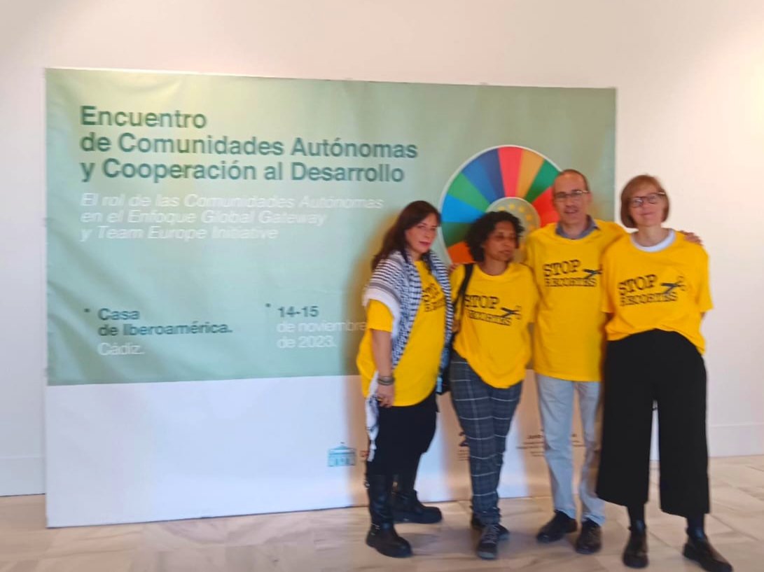 CAONGD's tweet photo. 📢 Nuestros representantes en el Consejo Andaluz de #Cooperación están ya en el Encuentro de Comunidades Autónomas y Cooperación al Desarrollo de @eu2023es denunciando los recortes de @AndaluciaJunta en @CooperacionAND La AOD andaluza queda en un insignificante 0,04% en 2024 https://t.co/ZMJeKZDqDa
