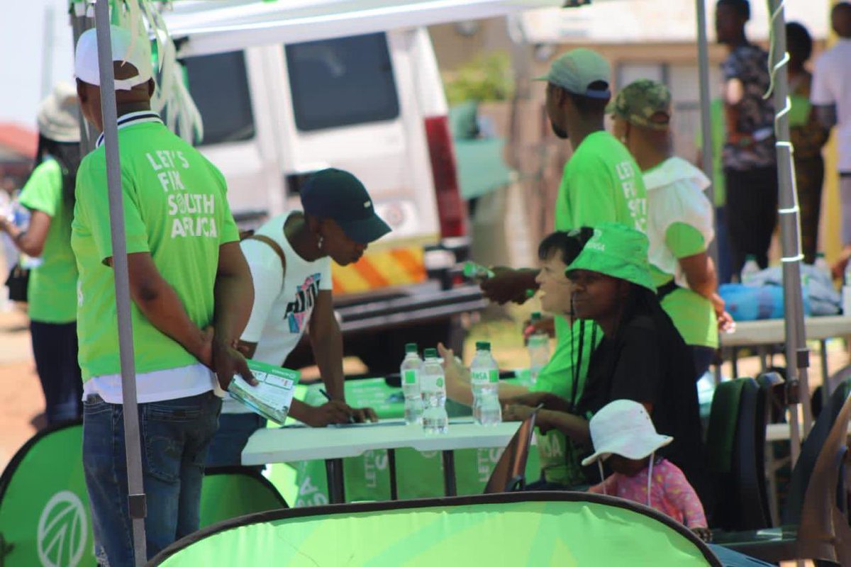 ActionSA_GP's tweet image. ActionSA has officially launched its internal campaign called #EachOneBringOne amongst its 250 000 members

The campaign is a call for every ActionSA member to bring at least one unregistered person to a voting station this weekend. 

Post pics/videos with #RegisterToFixSA