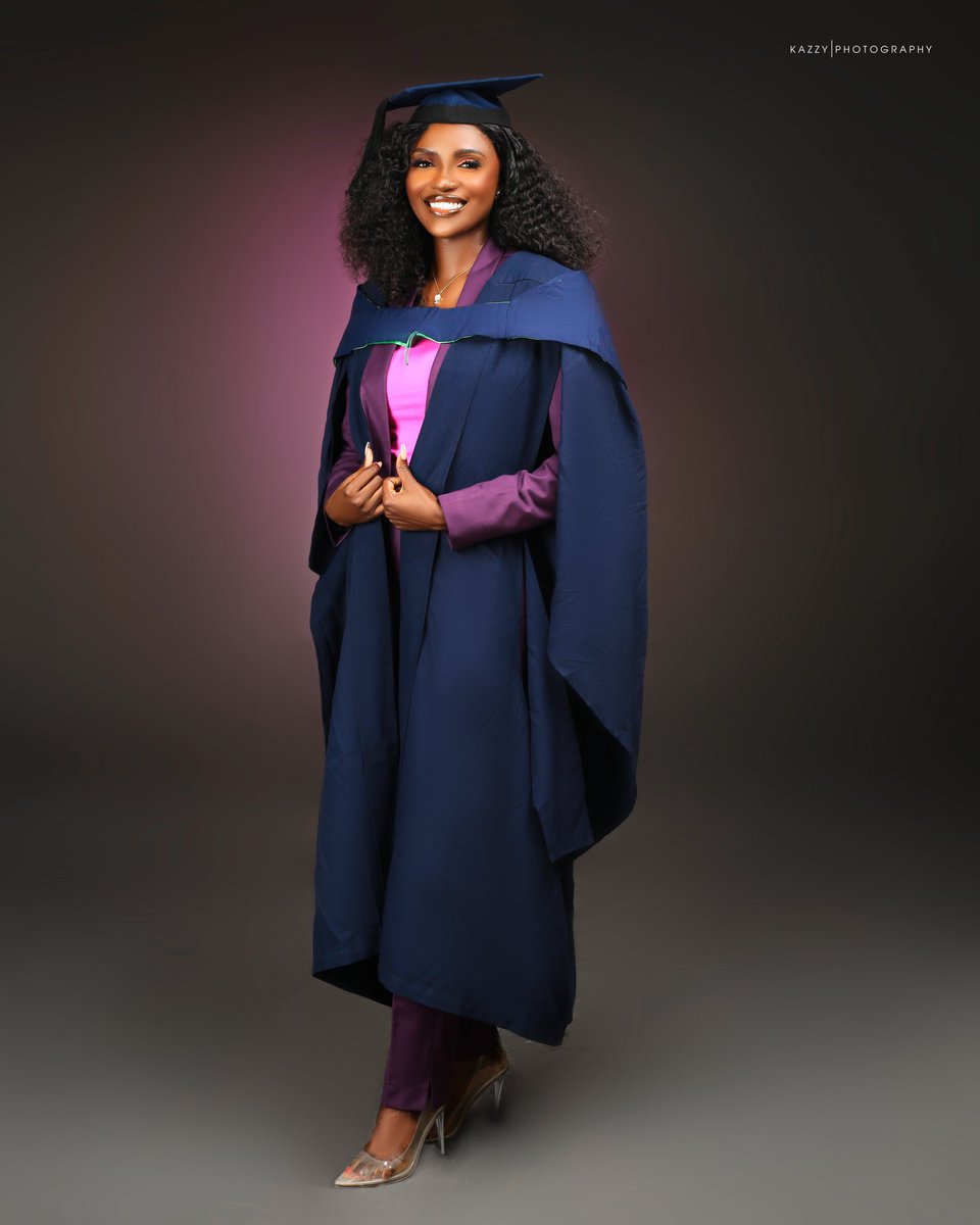 timiroyale's tweet photo. In Total Fulfillment!!!

B.Agric (Agricultural Economics) bagged!!

Second class upper honors🎉💃…
E no easy but God did it🙏 https://t.co/ceZyIxZpez