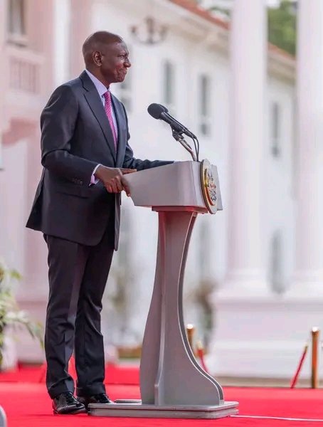 BrianMPeter's tweet photo. President William Ruto Signed a crucial MOU with Congo President Denis Sassou, fostering collaboration.
Govt Presser KE
#UpdateKE https://t.co/bcyZyUGr1k