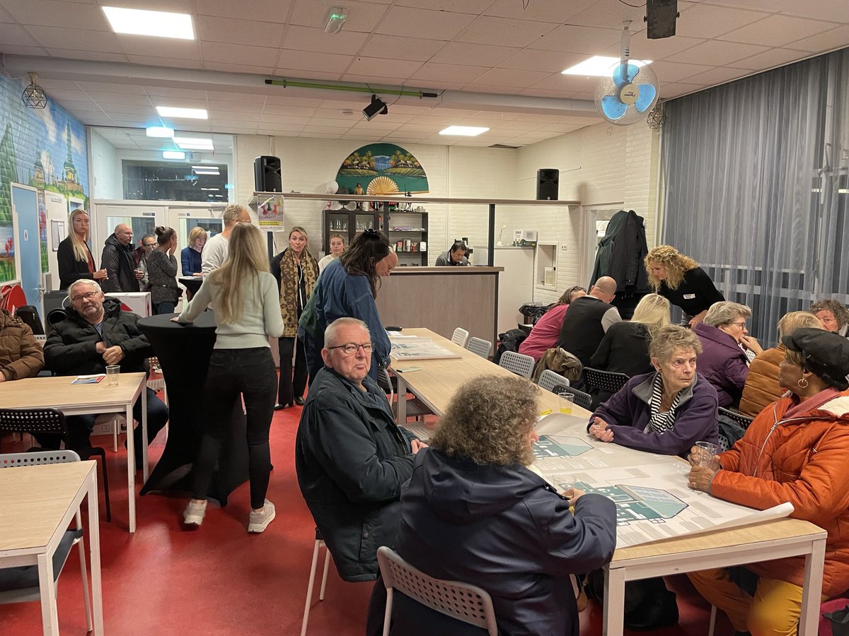 We gaan de woningen van onze bewoners in <a href="/Vinkhuizen/">Vinkhuizen</a> noord verbeteren. We starten in 2024. @nijestee gaat samen met <a href="/DuraVermeer/">Dura Vermeer</a> ca. 300 woningen verbeteren. Gisteravond was er een inloop in de <a href="/DeGoudvink050/">De Goudvink #050</a> voor de bewoners.