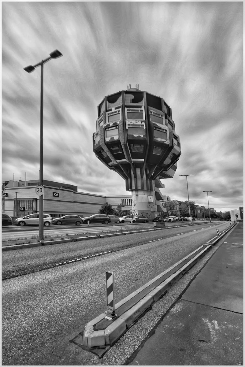 "The Best Camera is the One You Have With You". And this Friday we meet in our hall for a talk and practical session with photographer Tom Peck, learning how to take and process great images on our smartphones. hdcc.org.uk/syllabus