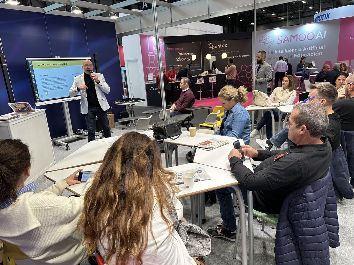 Continuamos formándonos sobre DUA en <a href="/SIMOEDU_/">SIMO EDUCACIÓN</a> con José Luis Castaño.

#simo2023 #innovaedum