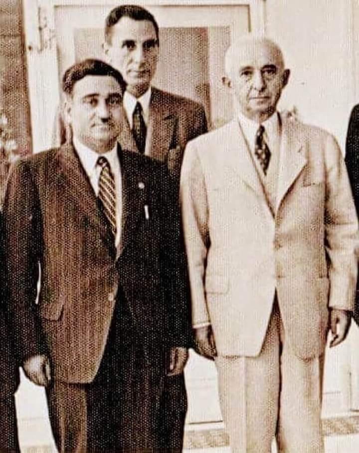 Merhum İSMET İNÖNÜ nün dava arkadaşı SABRİ KOÇER (babam)   Vayy.. bu İNÖNÜ var ya; bu İNÖNÜ.(!) 
Bakın; BU ÜLKEYE NELER YAPMIŞ..(!)
işte İNÖNÜ’nün İHANETLERİ..(!)
ATATÜRK sonrası CHP İKTİDARI 1939-1950
11 yılda “TEK DİKİLİ AĞACI YOK..” denilen 
İNÖNÜ’nün CUMHURBAŞKANLIĞI DÖNEMİ;