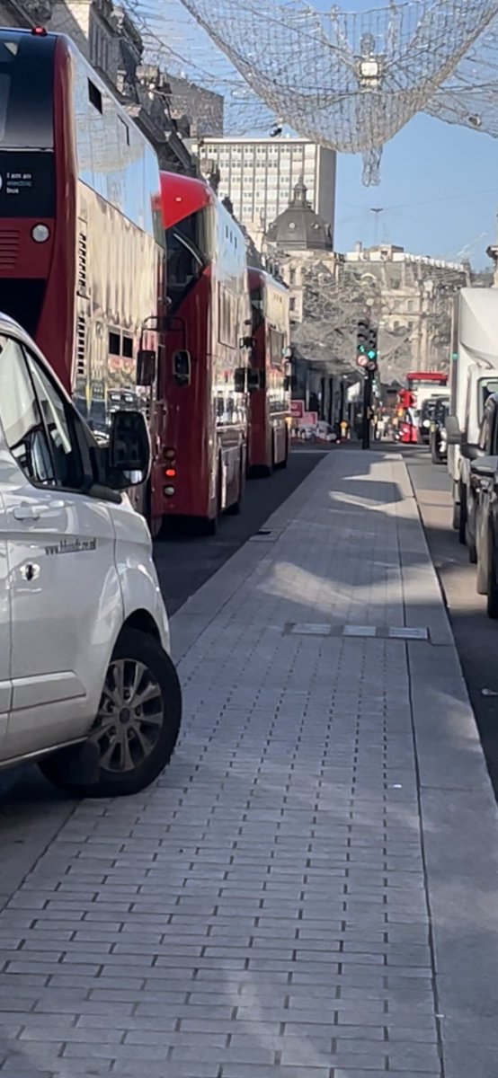 neiljohnson1974's tweet photo. Labour run @CityWestminster have closed Regent St &amp; failed to inform the Bus companies. Now they are stuck because unused cycle lanes/pavement widening are preventing them from turning around 🤦🏻 https://t.co/EKM0u3UQ3e