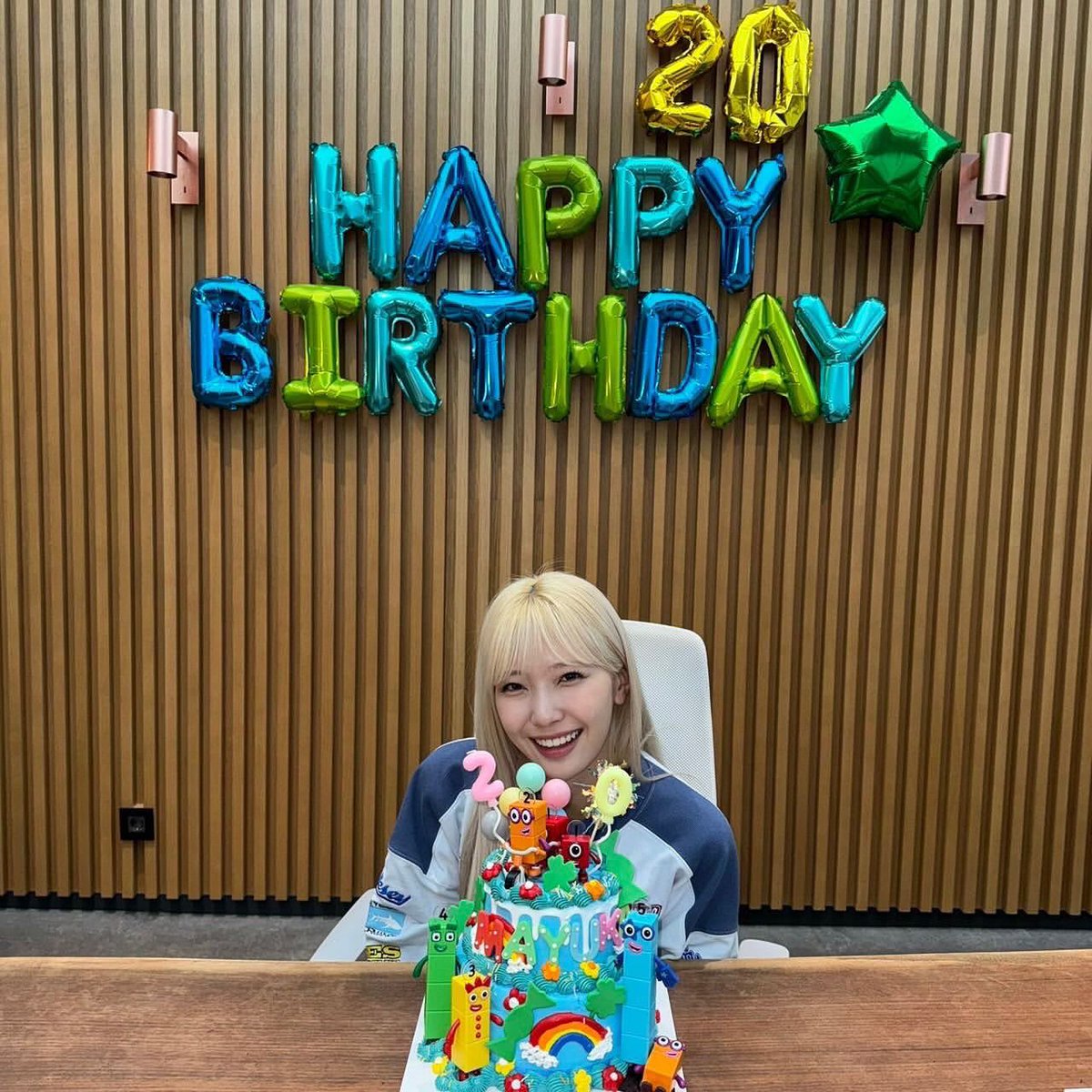 NiziUBrasil's tweet photo. Atualização de #MAYUKA no Instagram: (2/2)

+ WithU, obrigado por me parabenizar tanto~~~~🫶💕"

#NiziUGRAM #NiziU #니쥬 https://t.co/oquAp4EFbr