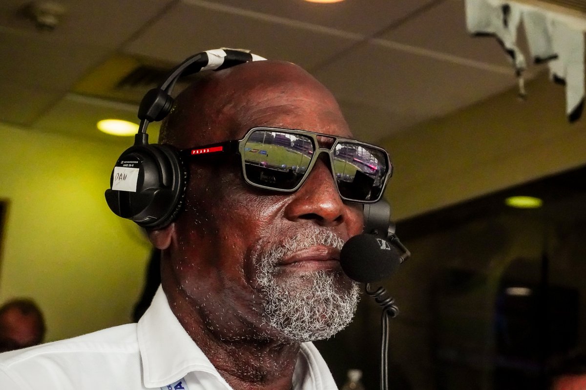 henrymoeranBBC's tweet photo. The King. https://t.co/XUK4G5C1EG