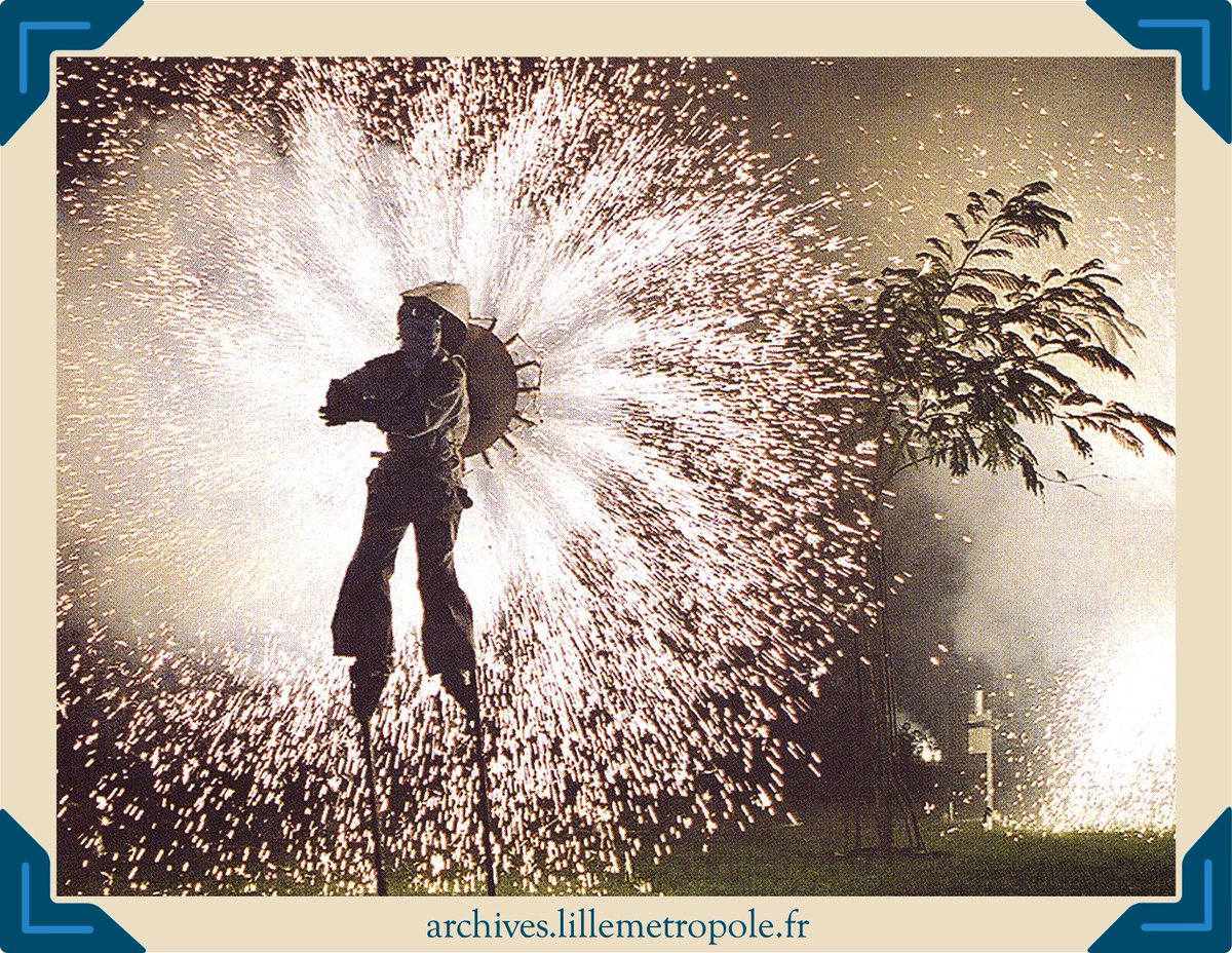 Archives de la MEL (@mel_archives) on Twitter photo Pour rester dans l'ambiance Lille 2004, notre #jeudiphoto présente un des danseurs du Groupe F lors de la parade d'ouverture du 6 décembre 2003 à <a href="/lillefrance/">Ville de Lille</a>  (529W27)
<a href="/lille3000/">lille3000</a> <a href="/MetropoleLille/">Métropole Européenne de Lille</a> 
tinyurl.com/4datn9hc Pour rester dans l'ambiance Lille 2004, notre #jeudiphoto présente un des danseurs du Groupe F lors de la parade d'ouverture du 6 décembre 2003 à <a href="/lillefrance/">Ville de Lille</a>  (529W27)
<a href="/lille3000/">lille3000</a> <a href="/MetropoleLille/">Métropole Européenne de Lille</a> 
tinyurl.com/4datn9hc