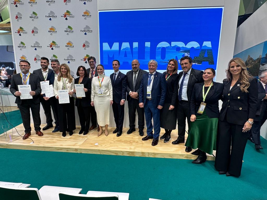 El Consell de Mallorca presentó el Pledge de turismo responsable en la @WTM_London, apostando por una nueva filosofía de promoción del destino que permita ver a Mallorca desde el exterior como un lugar donde predomina el turismo responsable.#WTMLDN2023 #WTMLDN