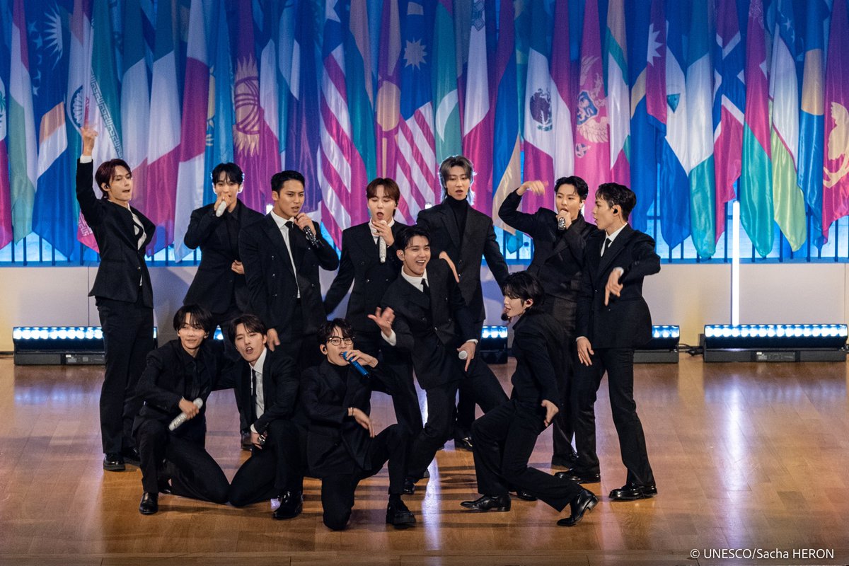 minghaocheol_'s tweet photo. i love this photo hhshs https://t.co/grOWw3t4E0
