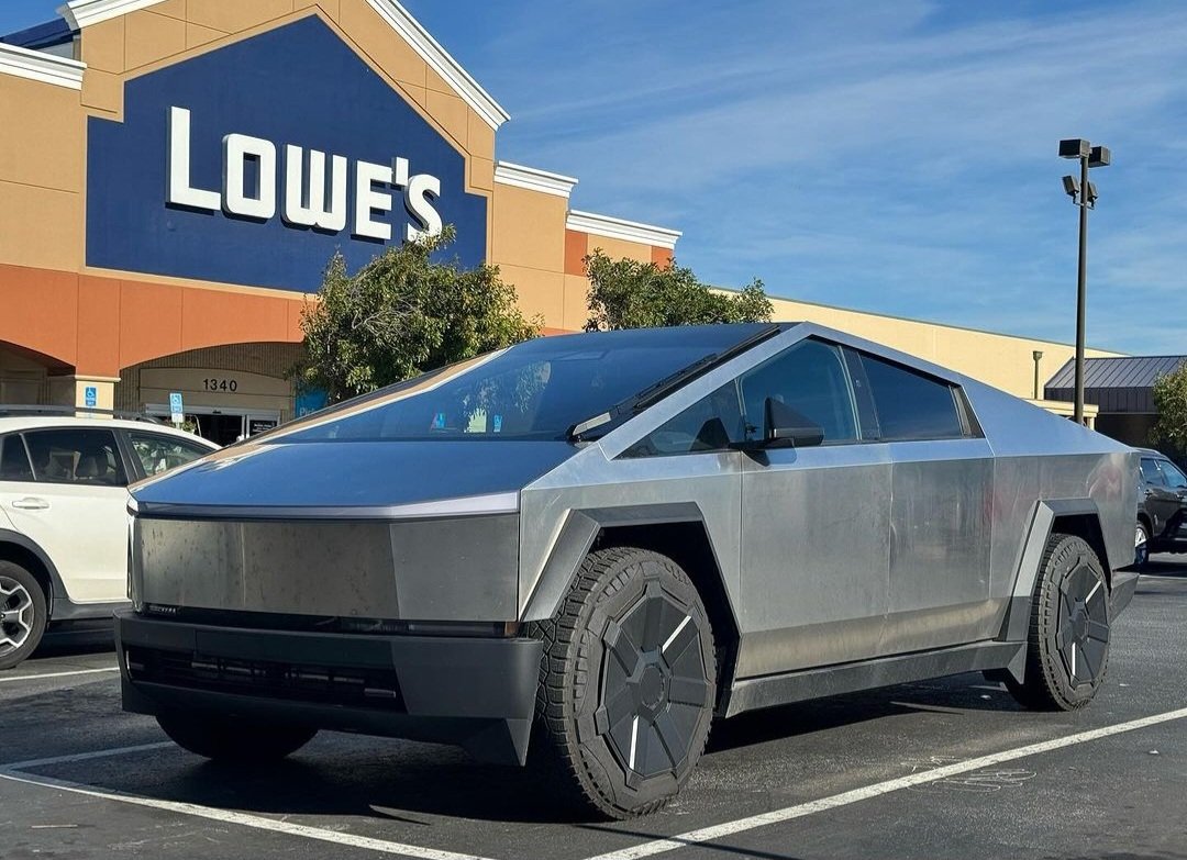 CyberRoundup's tweet photo. Lowe's visit https://t.co/zXx9p4OMBt