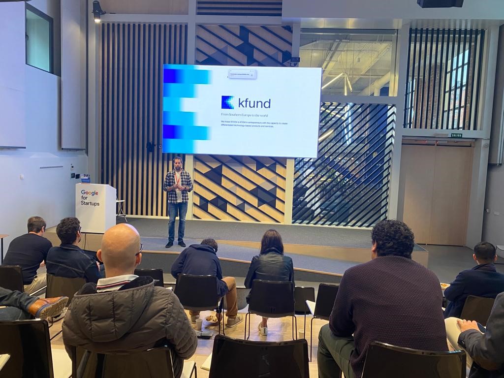 En vivo en 📹#ESPAÑALATAMSCALEUP :

Reverse Pitch de <a href="/BorjaSantos/">Borja Santos</a> <a href="/Kfundvc/">Kfund</a>  
ante las 17 #Startups participantes en nuestro programa!

<a href="/IDB_Lab/">IDB Lab</a> <a href="/EndeavorSpain/">Endeavor Spain</a> <a href="/ICEX_/">ICEX</a> 

#venturecapital #Reversepitch #spain #Latam #emprendimiento #Innovacion