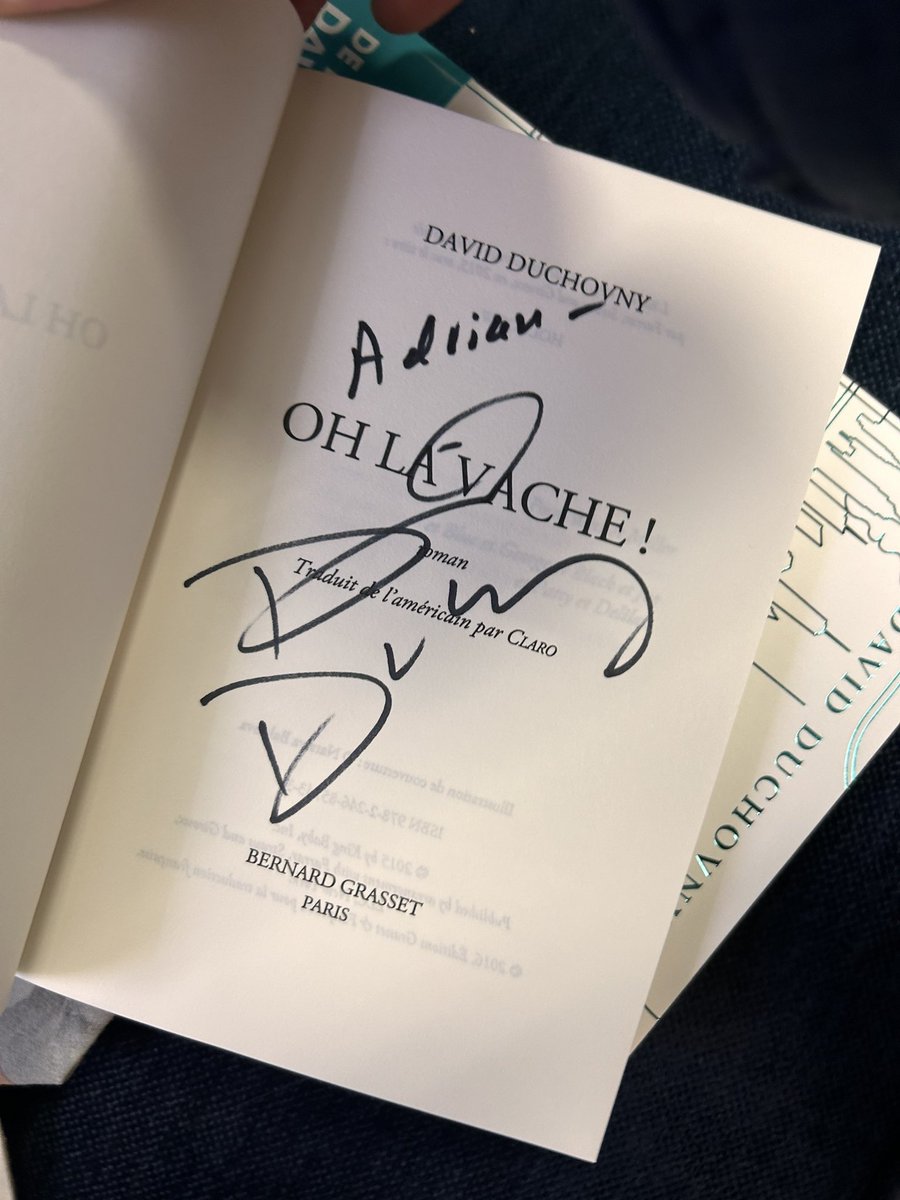 GrannyJu76's tweet photo. Merci thank you #DavidDuchovny dédicace ! Paris https://t.co/DIPhXhoW3G