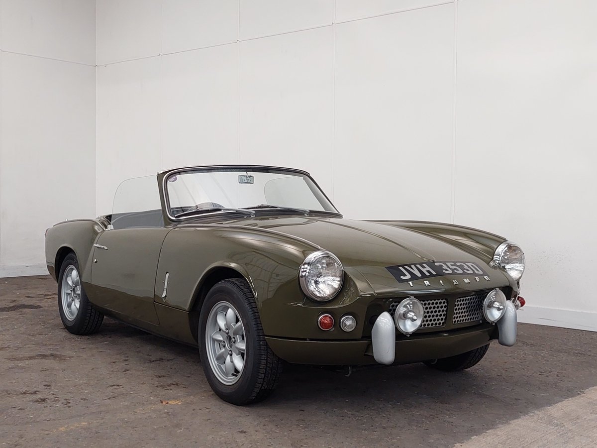 Just consigned... 1966 Triumph Spitfire MkIV
Restored example with some choice upgrades including Ford Type-9 5-speed gearbox. Well worth a look!
brightwells.com/timed-sale/537…

Entries close for the 6 Dec auction on the 24 Nov 
Call 01568 611122 for more info 
#auction #classiccars