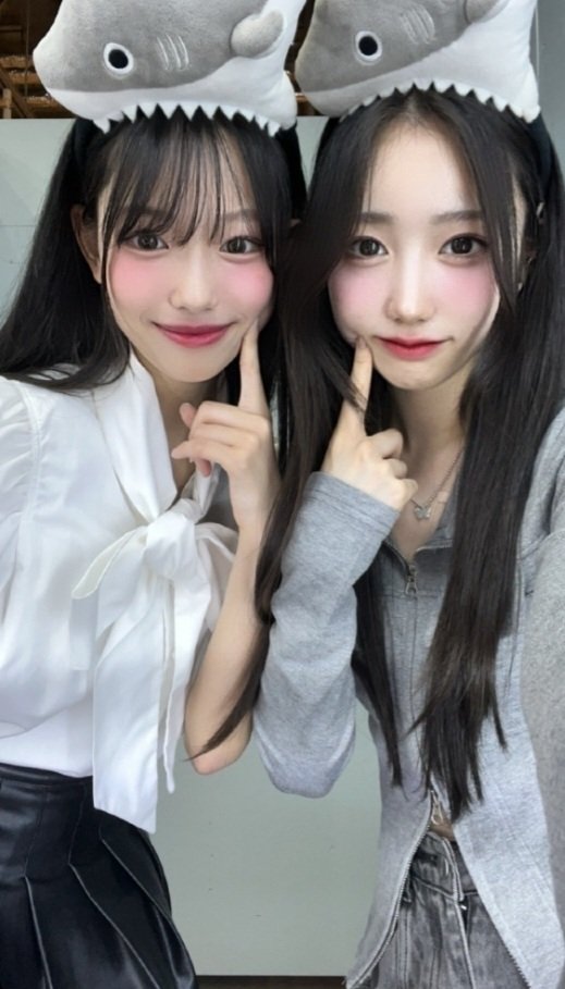 meifolder's tweet photo. mei with produce japan 101 contestant hatta mena !!

#MEI #ドリアカ https://t.co/dHKt9Ncoj2
