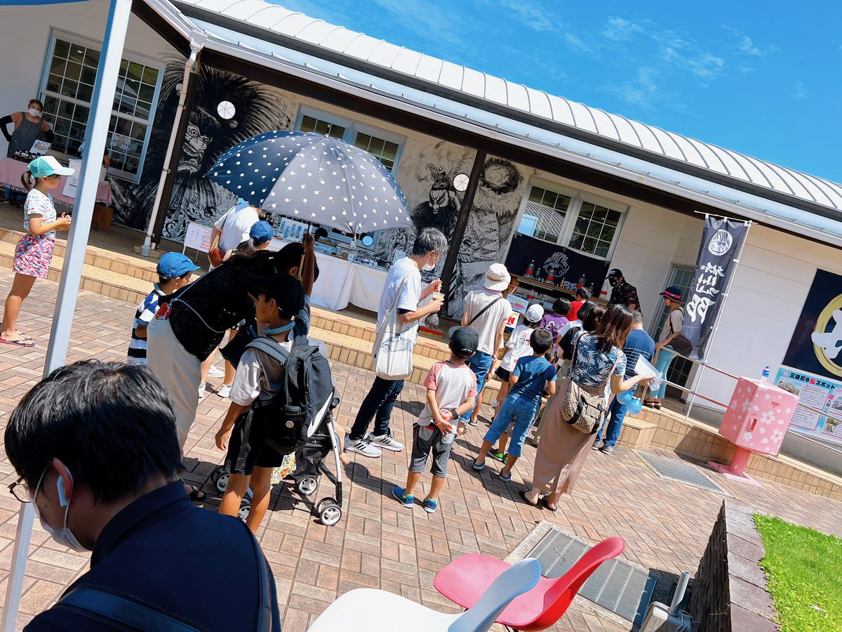 hamadacity_bb's tweet photo. 【大人気のナーフ射的】
いよいよ今週土日は #浜田ガス感謝祭 にて「ナーフ射的」の出店！

今回は人気のBBバッジに加えて「アヒル軍曹」が景品に登場∑(ﾟДﾟ)

目指せ、オールコンプリートw

他にも「限定アパレル商品」なども出品予定ですので、是非この機会に遊びに来ちゃって下さいませー！！！ https://t.co/8sBF1nFeXK