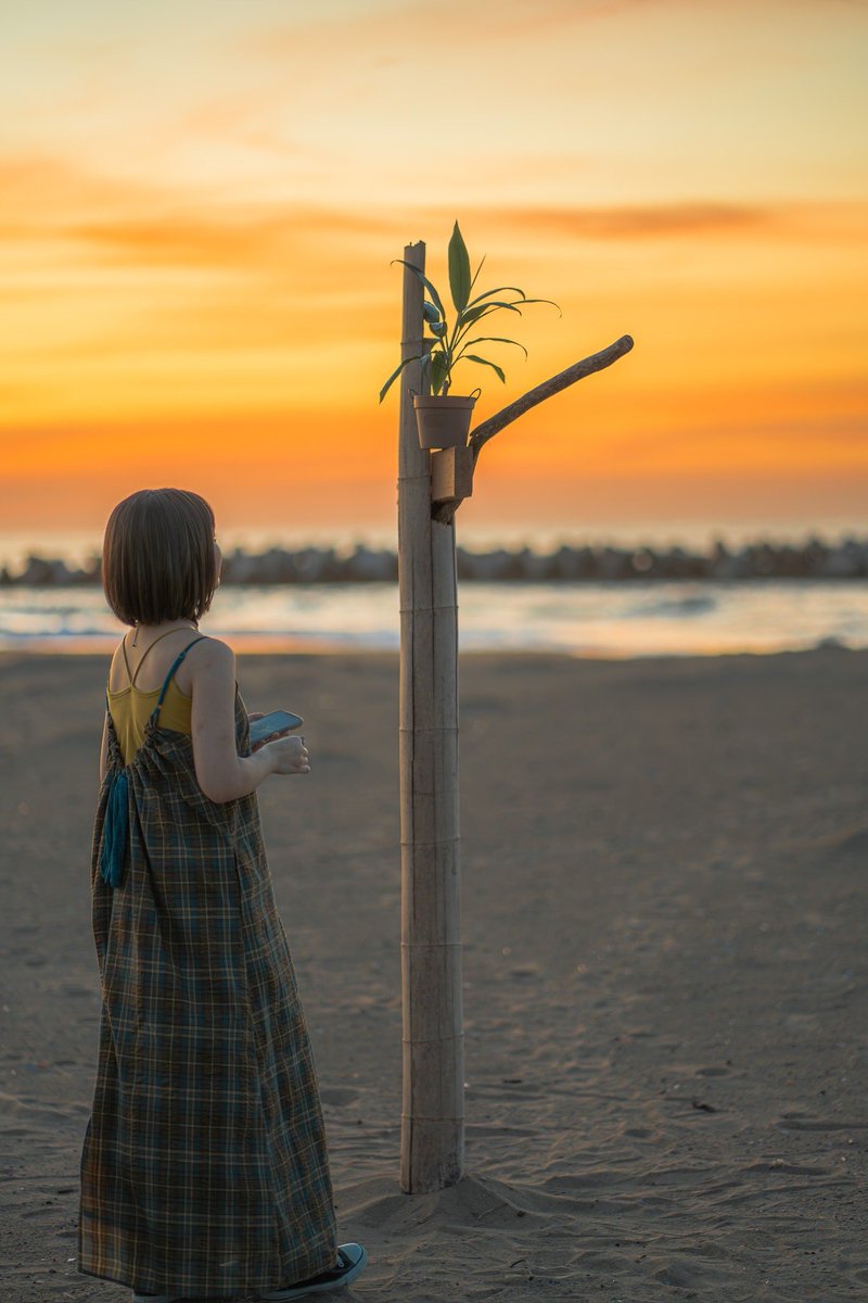 『春夏』Music Video

オフショット📷
photo by @sorazyx 

MV：youtu.be/QzydYG7rYnE?fe…