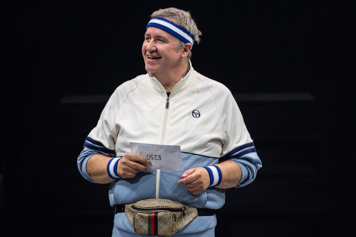 Quiz: The Coughing Major Millionaire Scandal tours to Bath next week! 

Now, uncovering new evidence, it’s time to ask you, the audience, to put fingers on keypads and answer the ultimate 50/50: guilty or not guilty? 

🎟️➡️theatreroyal.org.uk/events/quiz-th…