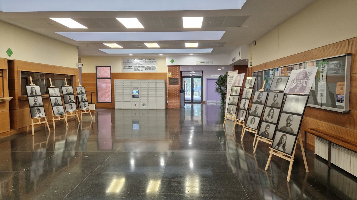 Esta semana acogemos en nuestro centro la exposición "DIVER-GENTES" , promovida por <a href="/diUCM/">Delegación del Rector para las Políticas Sociales</a>

Es una iniciativa fotográfica de <a href="/FUNPRODAMI/">FUNPRODAMI</a> que tiene por objeto promover la sensibilización en torno a la discapacidad.