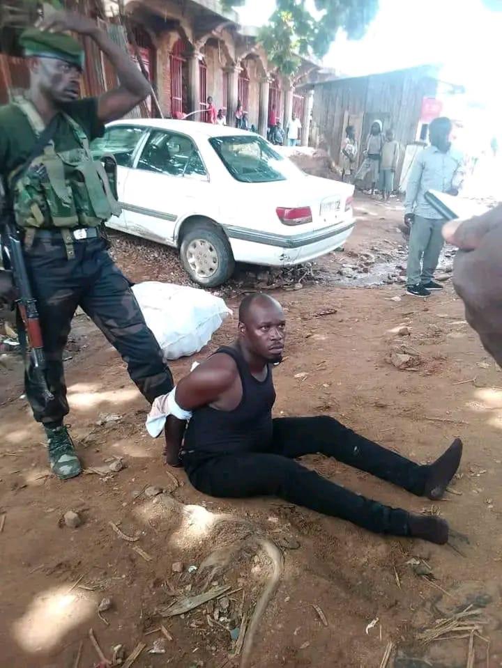 PatrickTshani's tweet photo. 🔴Le Chef de fil de massacré des Kasaiens 😭 a #Malemba #Nkulu Aux arrêt Les autres en fuite. https://t.co/LzQGYdSl8u