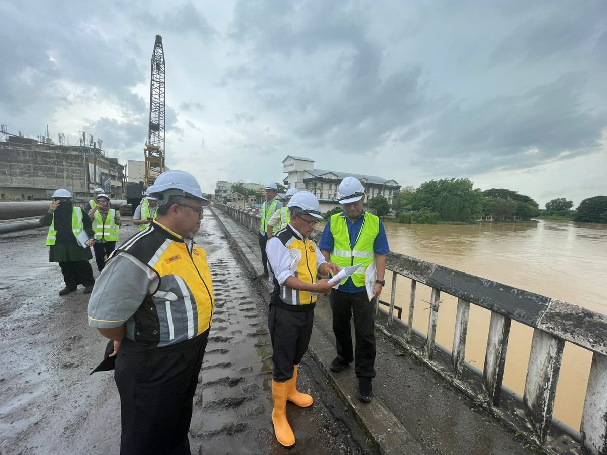 15.11.23-Lawatan Kerja TKPKR (Sektor Infra)@NasriZulkipli ke Projek Menggantikan Jambatan Sediada di FT007/1/30 Kota Setar,Kedah (Jambatan Manjalara).Hadir sama PKCJ @IEsa2018,PPKJ @rozitams1,PKJJ @Sharip73415059,HOPT & HODT. @irahmadredza @IPJKR_Official @moworksmy