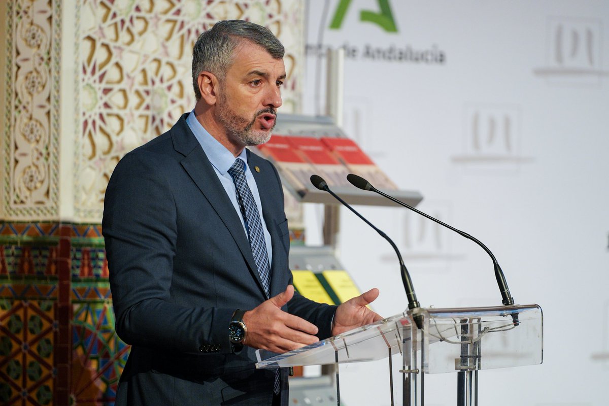 🗣️ Óskar Martín, secretario general de UGT Andalucía: 

“El diálogo social constituye un principio rector, de las políticas públicas, en pro de la mejora de la calidad de vida y del bienestar de los ciudadanos y ciudadanas andaluces”. 

<a href="/UGT_Andalucia/">UGT Andalucia</a>