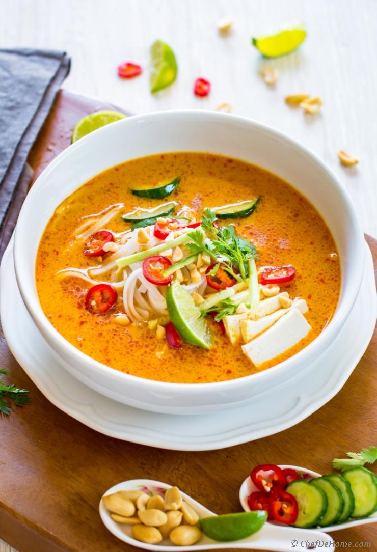Laksa Soup
👉chefdehome.com/recipes/717/la…

Monday's vibes? A bowlful of Malaysian magic! Dive into a vegetarian Laksa adventure—silky rice noodles, fresh tofu, and a spicy coconut-curry embrace. Pure bliss! 🥢🍲 #MeatFreeMonday #LaksaAdventure