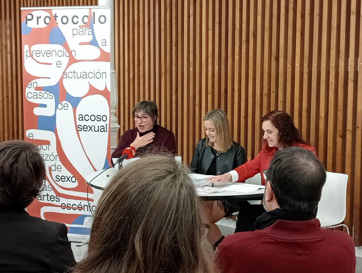 Hoxe nove asociacións profesionais galegas asinan o Protocolo para a Prevención e Actuación en Casos de Acoso Sexual e por Razón de Sexo nas Artes Escénicas 💜