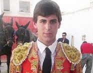 Hoy cumple 31 años el diestro navarro y doctorado en Tudela <a href="/JavierMarinIgea/">Javier Igea Marín</a>, natural de Cintruénigo. Felicidades torero  portaltaurino.net/enciclopedia/d…